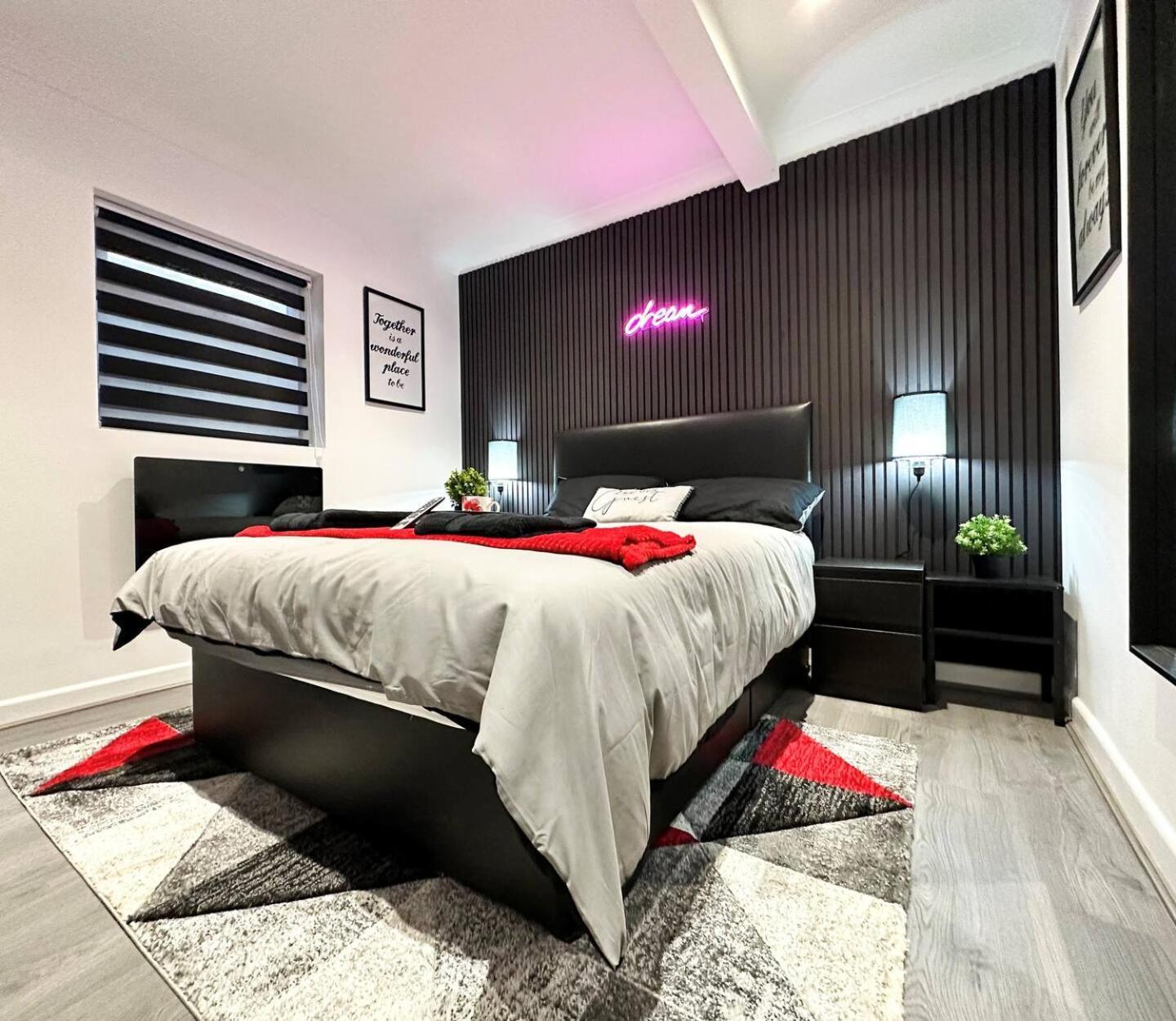 Boutique Backyard Bungalow - Brimsdown Enfield Eksteriør bilde